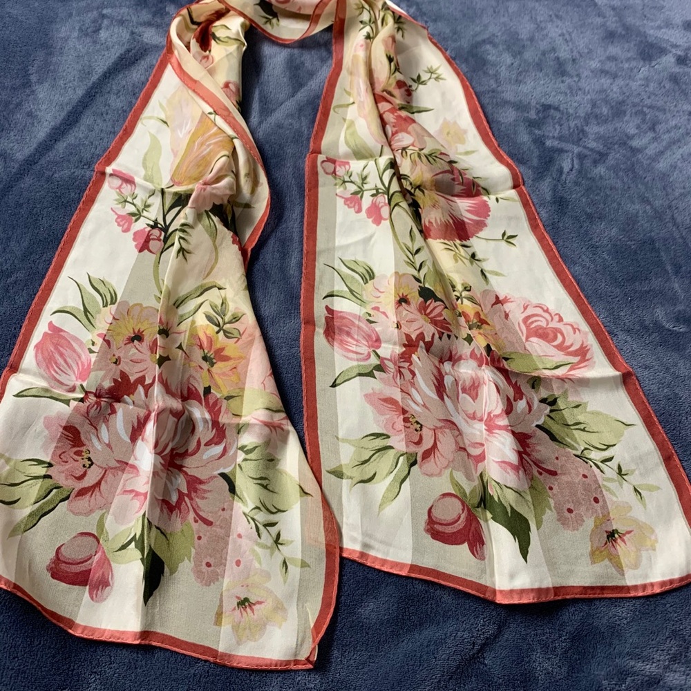 Scarf - Picture 3 of 7